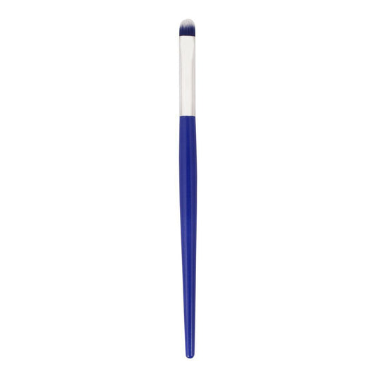 Makeup Revolution Flat Crease Eye Brush - Front View