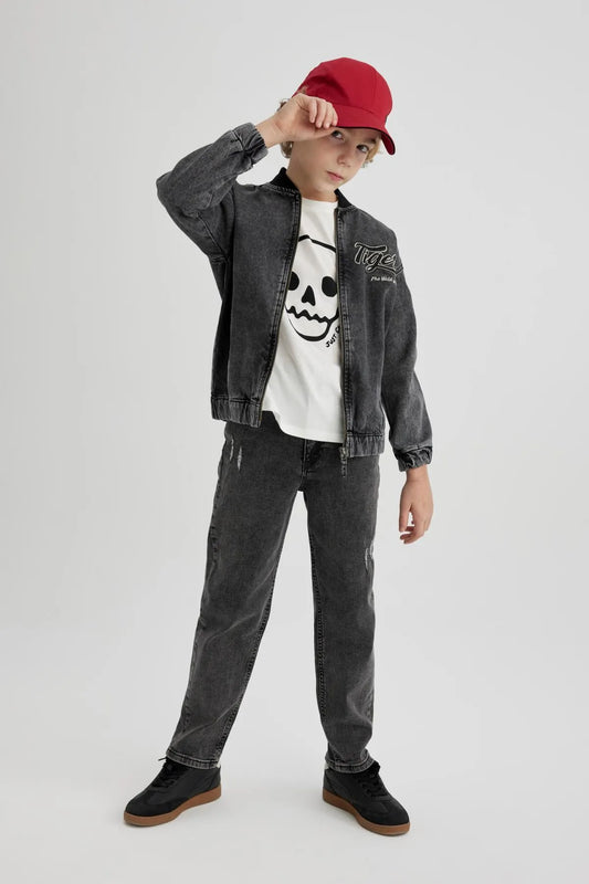 Straight Fit Ripped Detailed Straight Leg Jeans For Boys