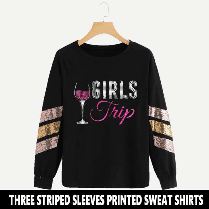 BLACK THREE STRIPED SLEEVES PRINTED SWEAT SHIRTS ( TRIP PRINT ) - AceCart Warm Hooded Sweatshirt in Black