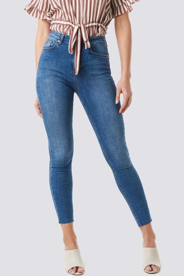 Women Mid-Rise Clean Look Stretchable Cropped Jeans  - Right Side View - AceCart