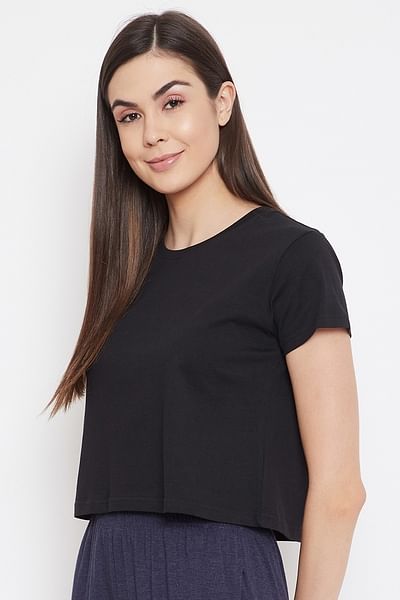 Basic Cropped Casual Tee in Black - 100% Cotton